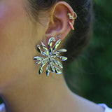 PENDIENTES MAXI FLOR PLATEADOS