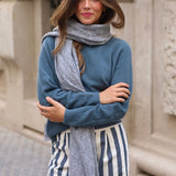 BUFANDA CALADA GRIS