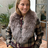 CUELLO PELO LARGO SINTETICO TOPO