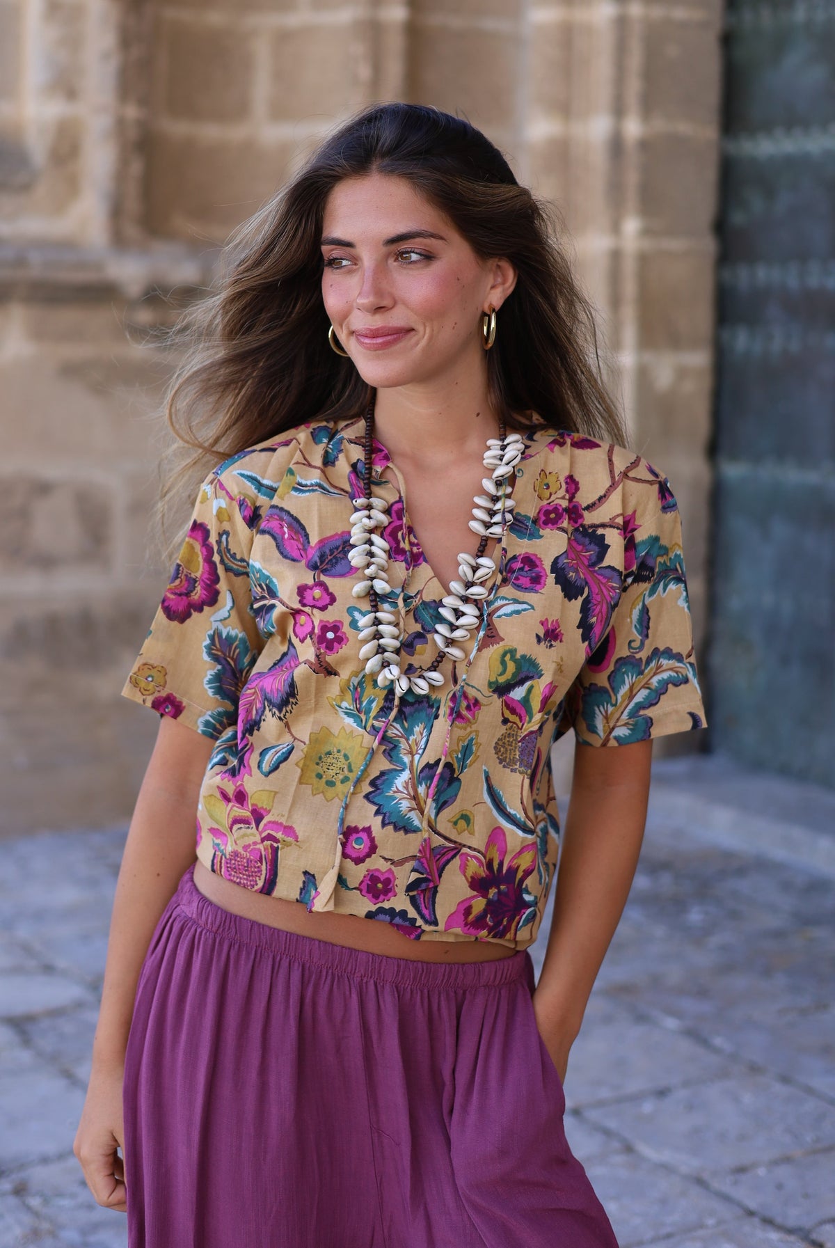 BLUSA FLORES MOSTAZA