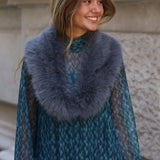 CUELLO PELO LARGO SINTETICO GRIS