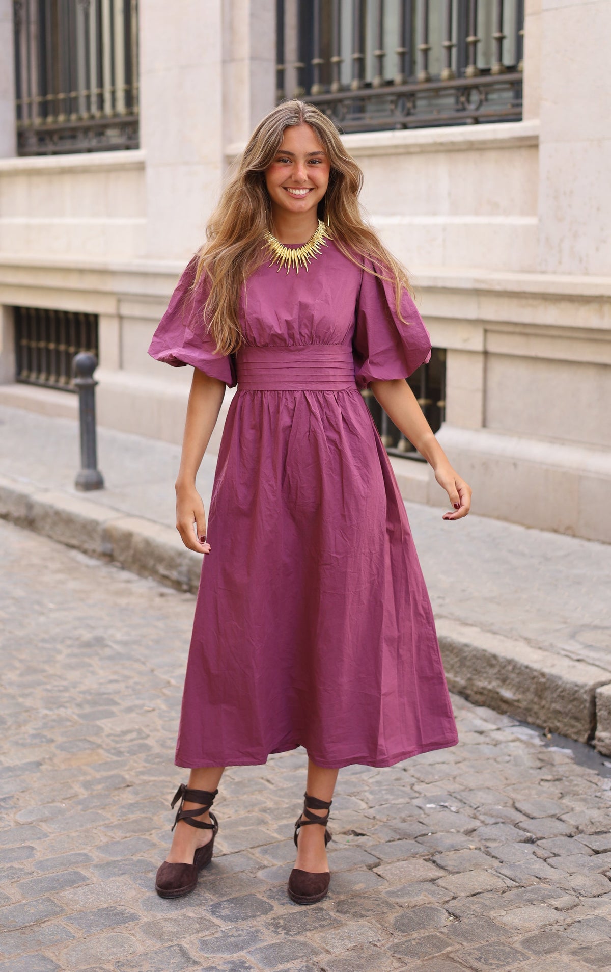 VESTIDO MANGA GLOBO BERENJENA