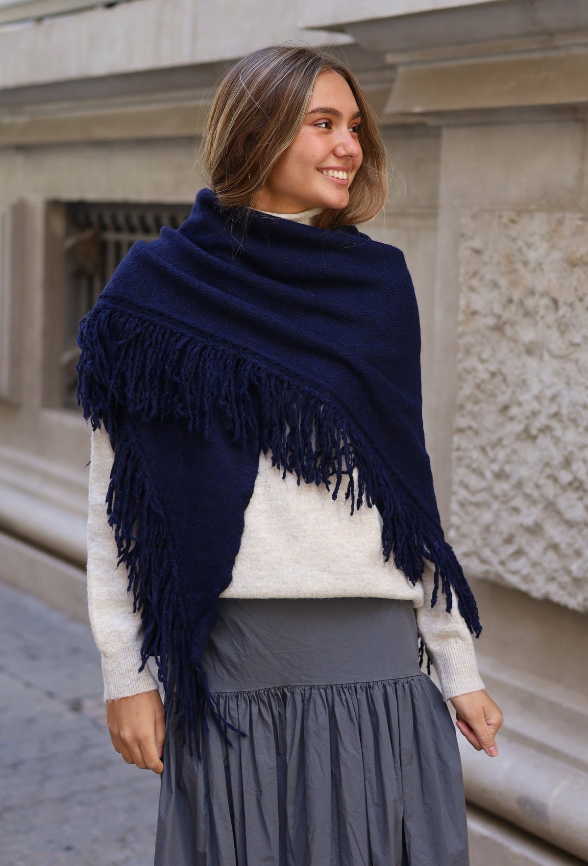 PONCHO FLECOS AZUL MARINO