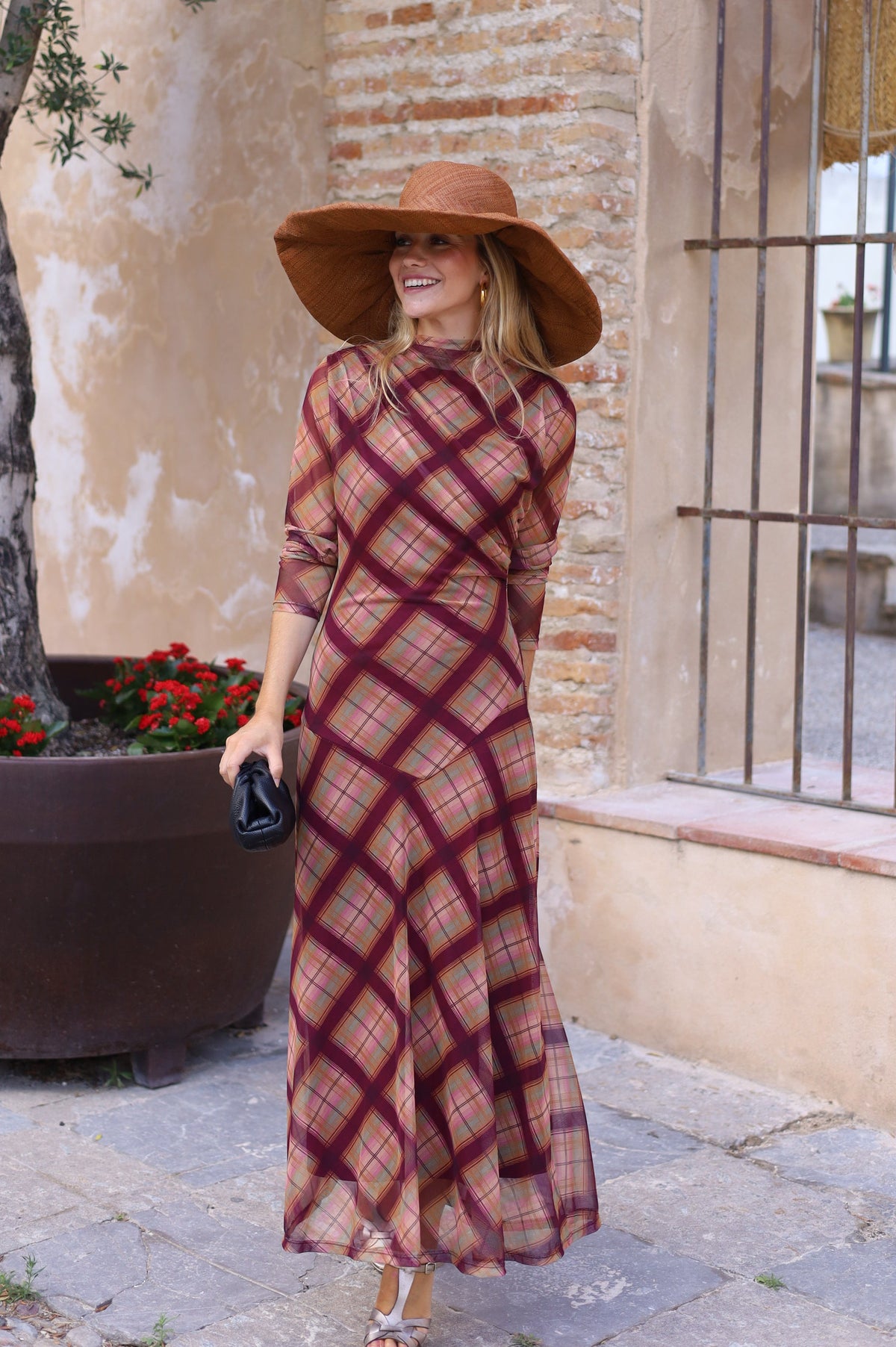 VESTIDO TUL CUADROS BURDEOS