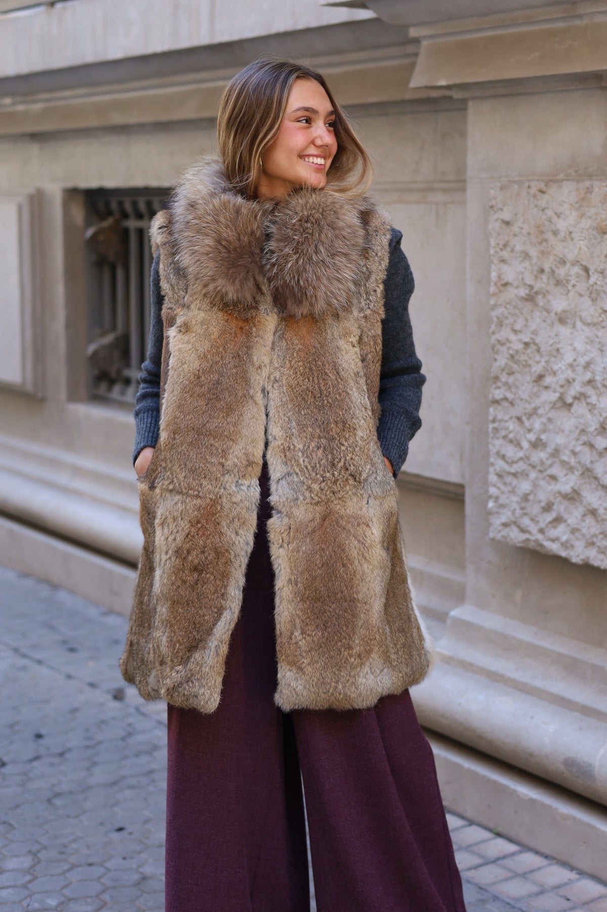 CHALECO PELO NATURAL LARGO 83 CM
