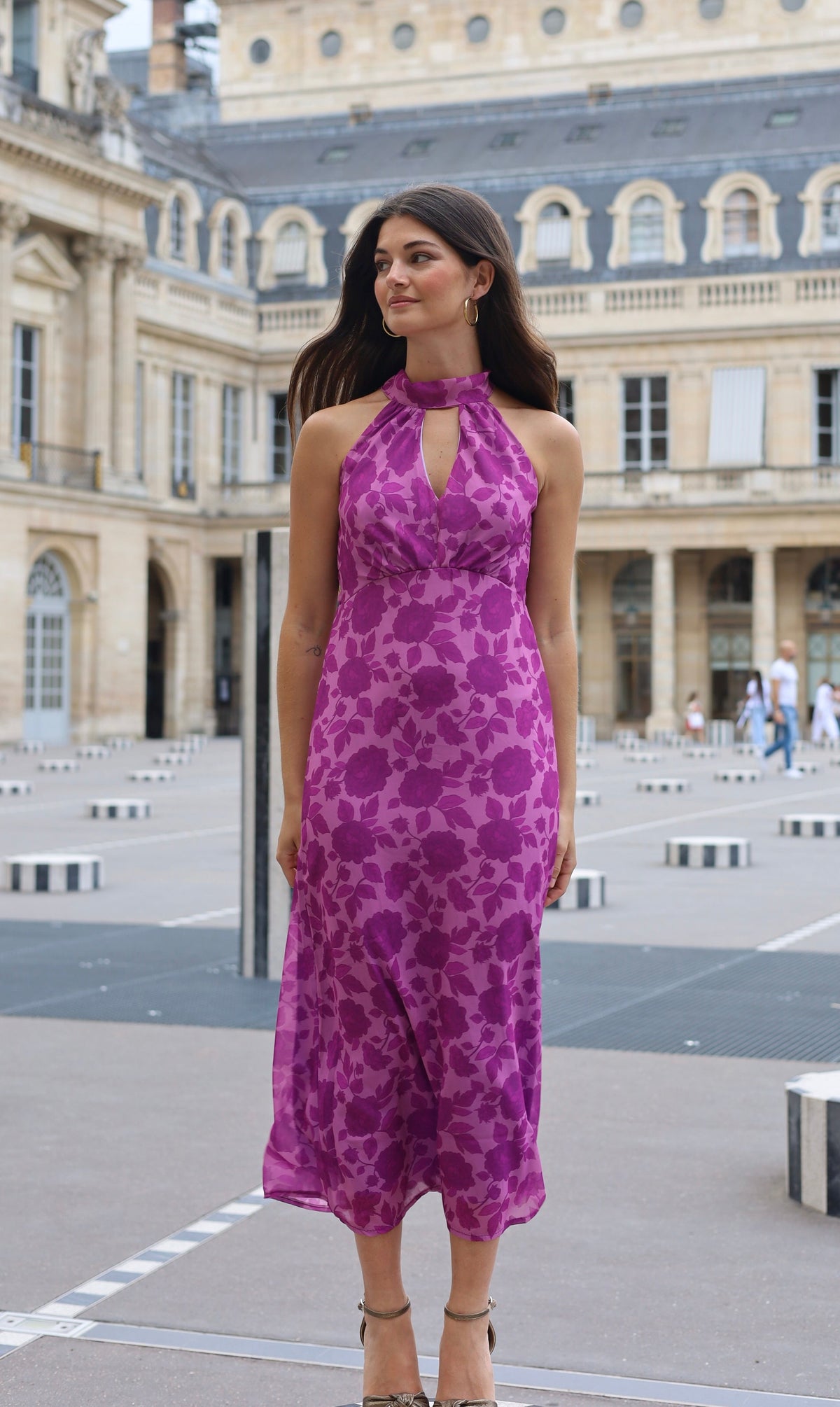 VESTIDO HALTER FLORES MORADO