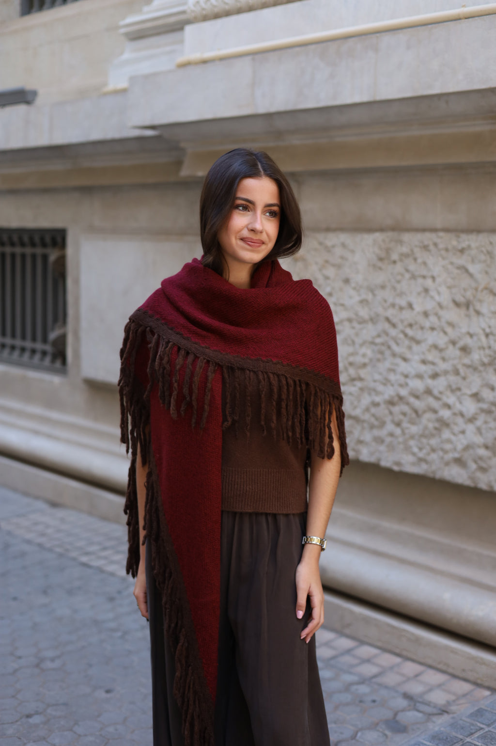 PONCHO FLECOS BICOLOR VINO