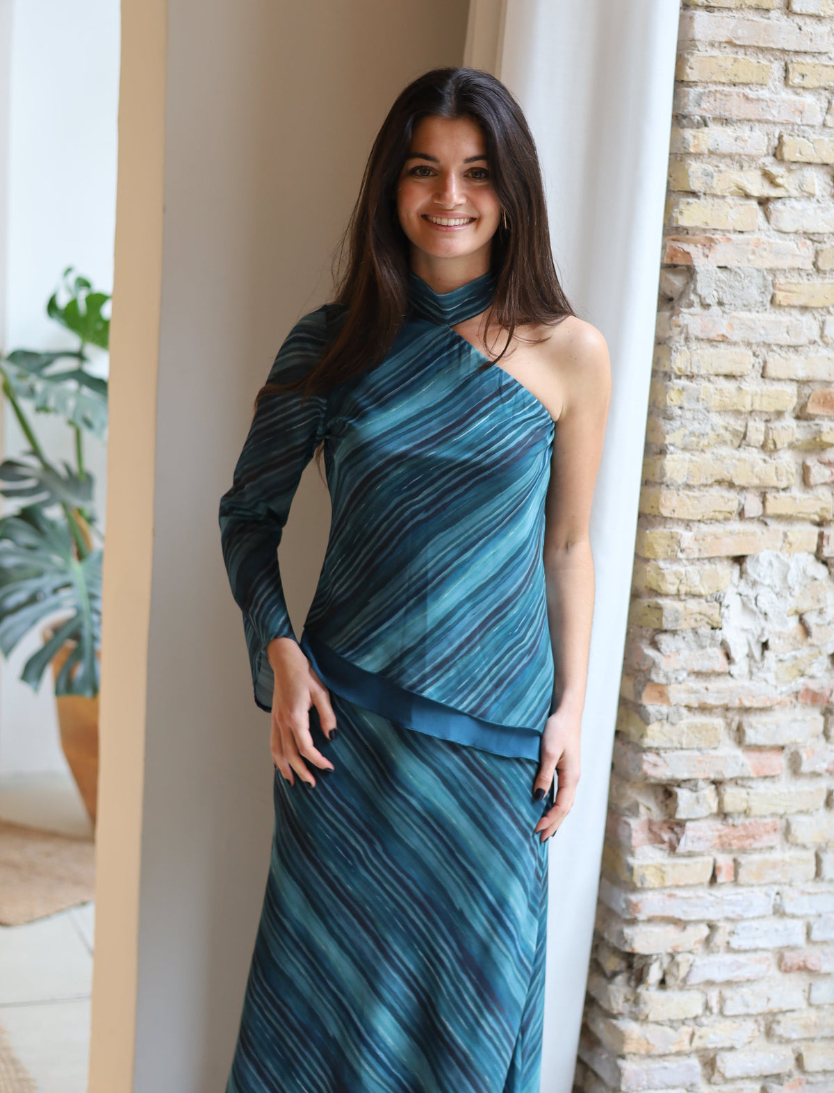 TOP LAZO ASIMETRICO AZUL