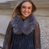 CUELLO PELO CORTO SINTETICO GRIS