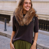 CUELLO PELO CORTO NATURAL OSCURO