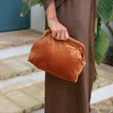 CARTERA  TERCIOPELO CALDERO