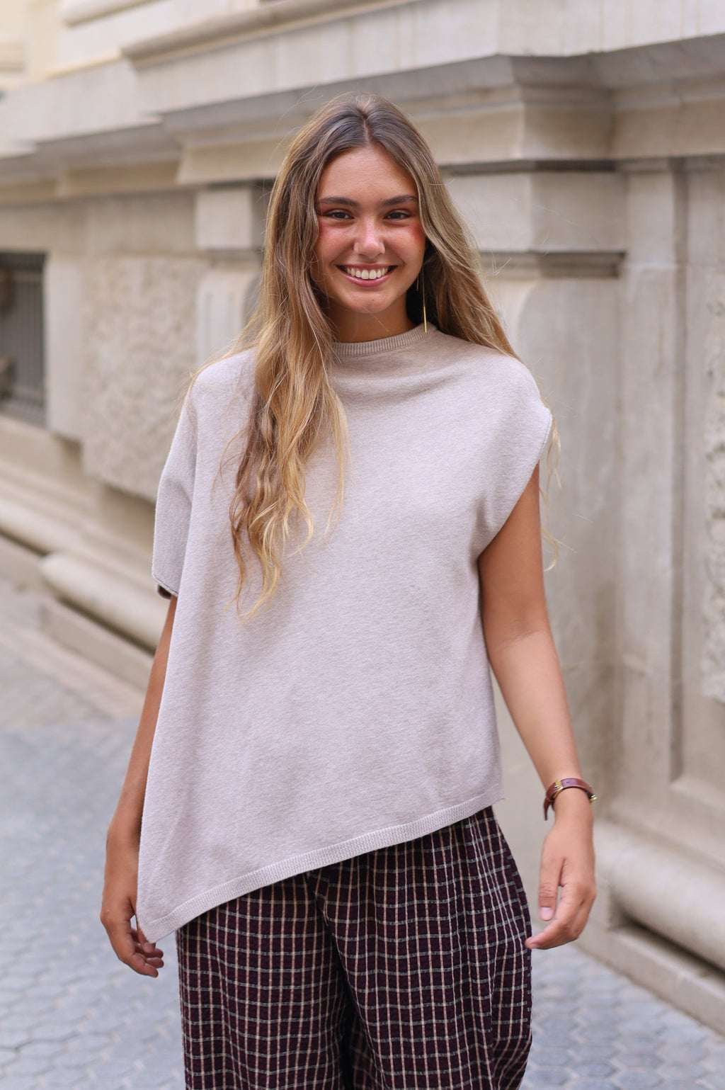 JERSEY ASIMÉTRICO BEIGE