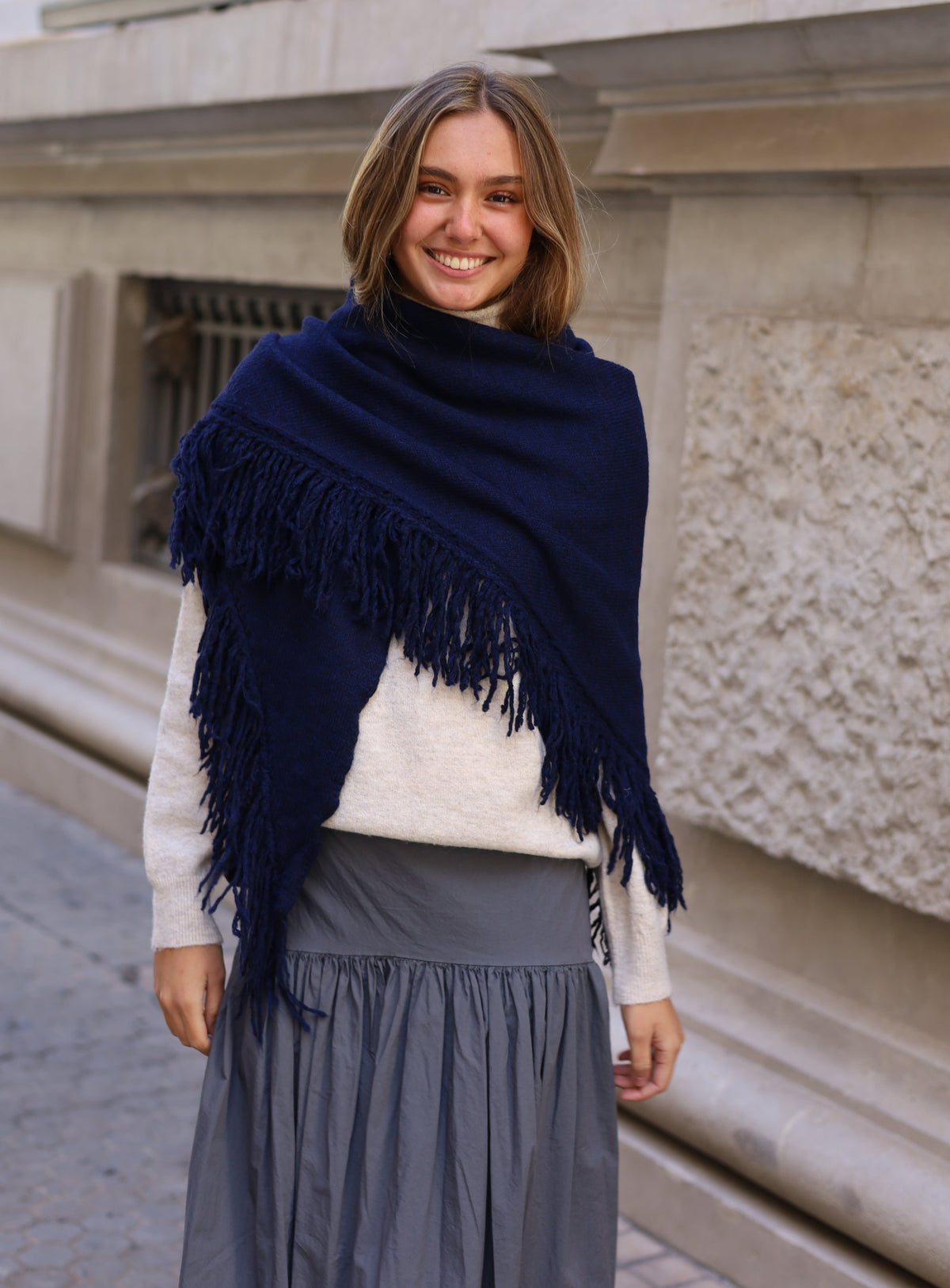 PONCHO FLECOS AZUL MARINO