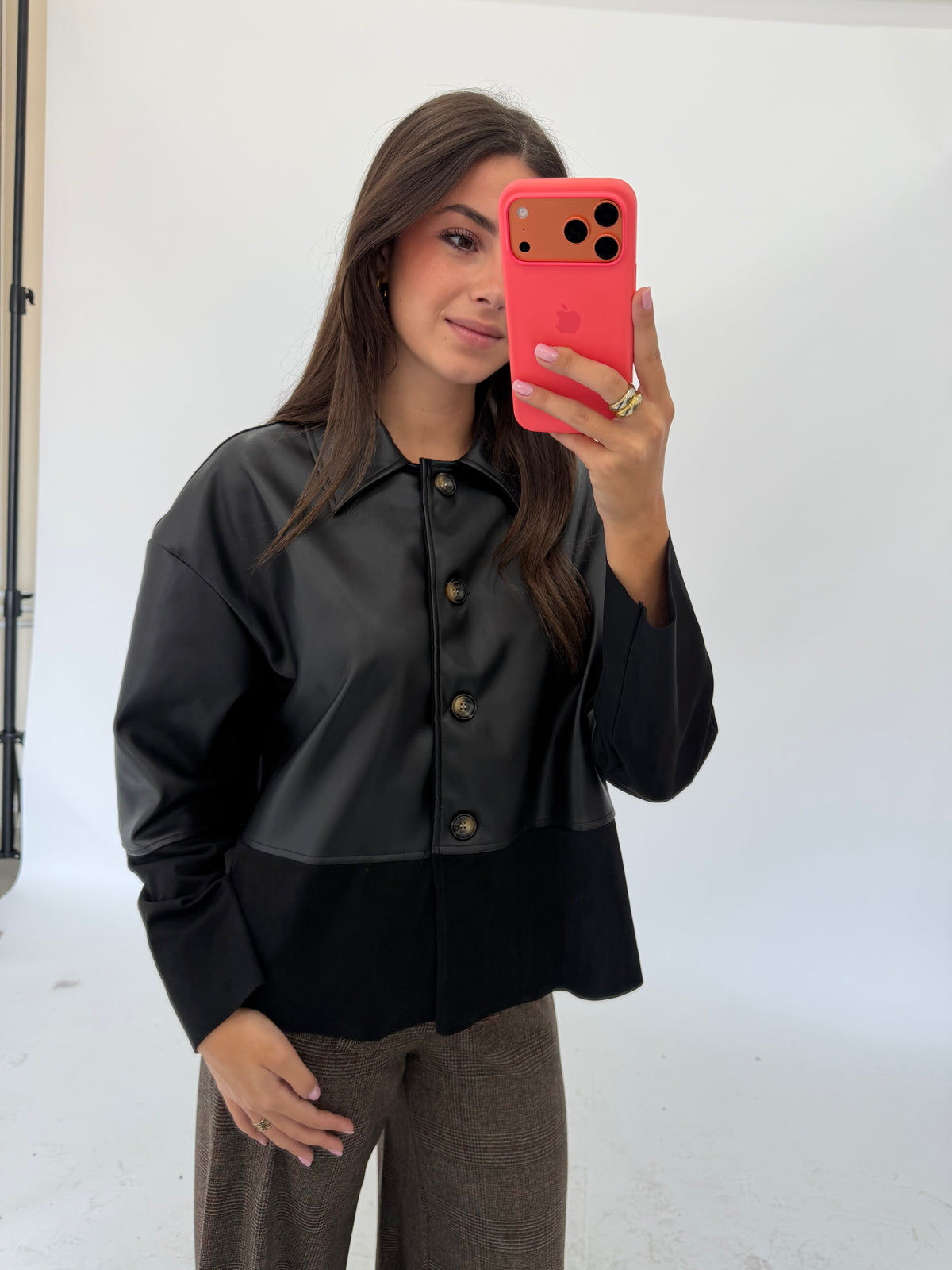 CHAQUETA POLIPIEL TERCIOPELO NEGRA