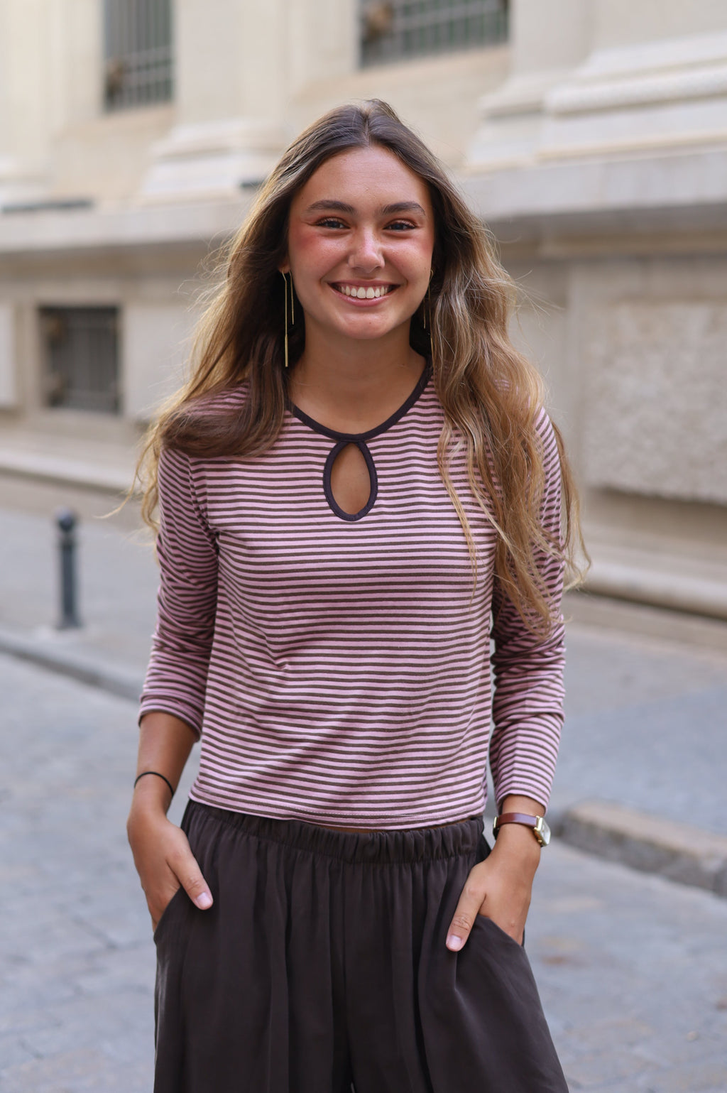 CAMISETA RAYAS CUELLO CÍRCULO ROSA