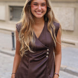 BLUSA SATINADA BOTONES MARRON