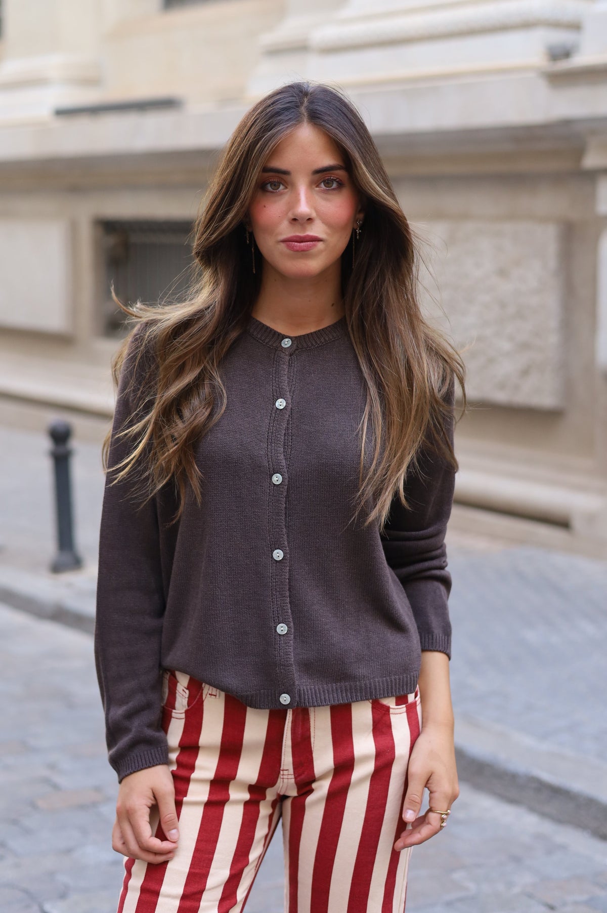 CHAQUETA BOTONES MARRÓN