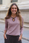 CAMISETA RAYAS CUELLO CÍRCULO ROSA