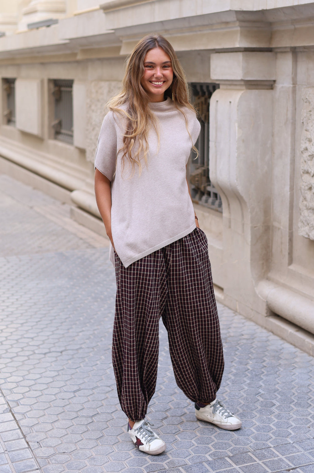 PANTALÓN BOMBACHO CUADROS BURDEOS