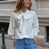 BLUSA PERFORADA LAZO