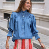 BLUSA CUELLO NIDO DENIM CLARO