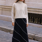 FALDA PANA COSTURA NEGRA