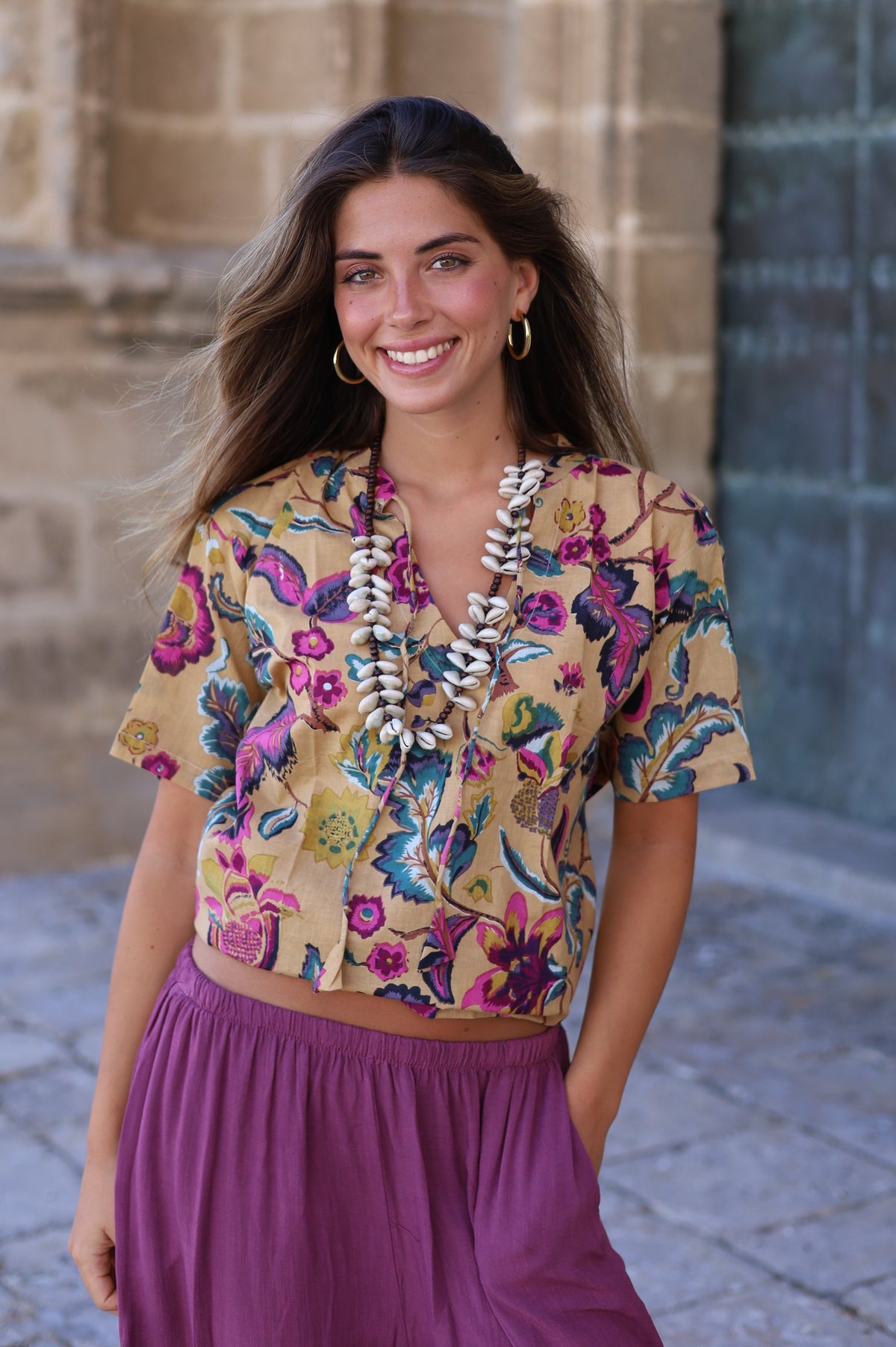 BLUSA FLORES MOSTAZA