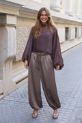 PANTALÓN SATINADO CHAMPAGNE