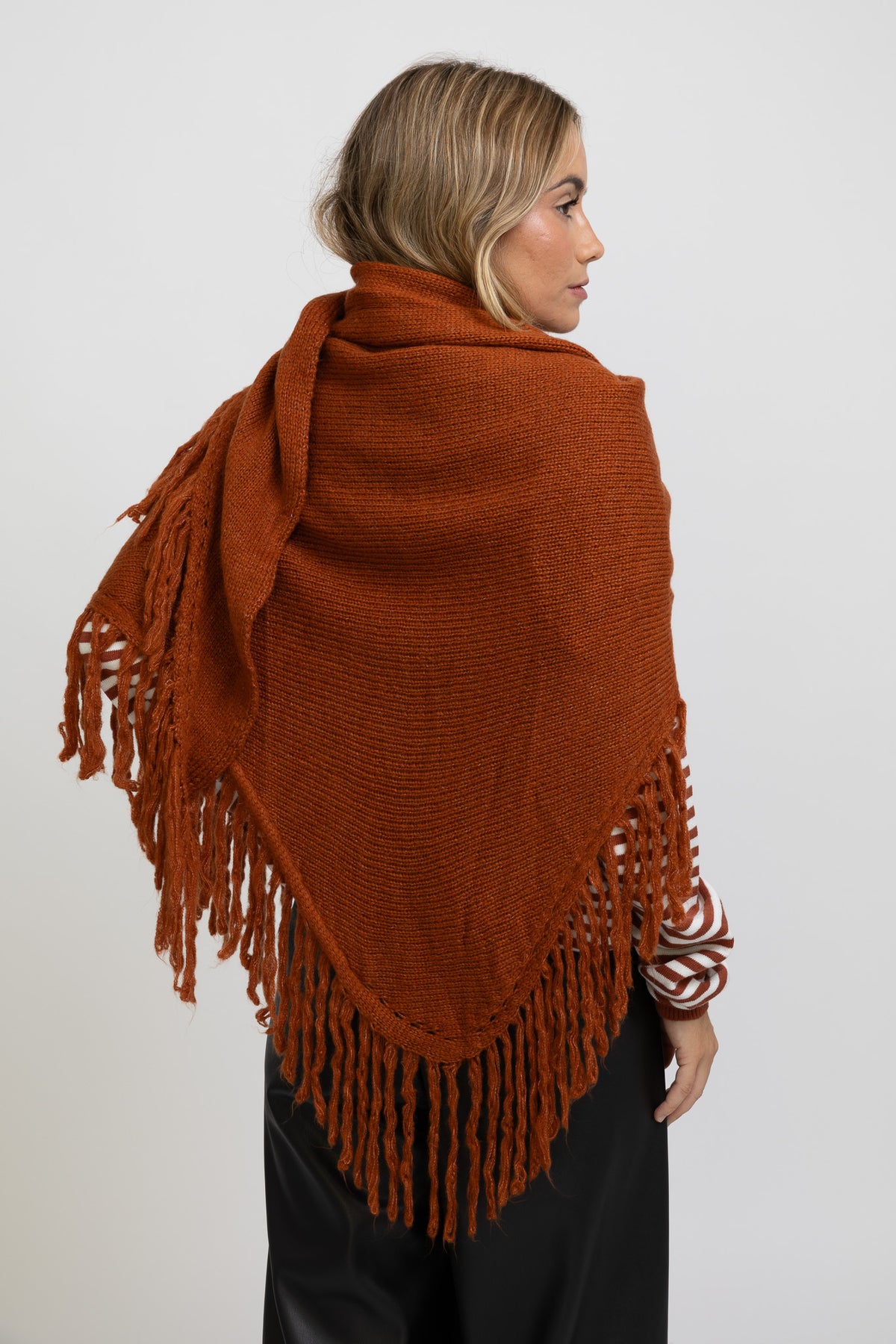 PONCHO FLECOS CALDERO