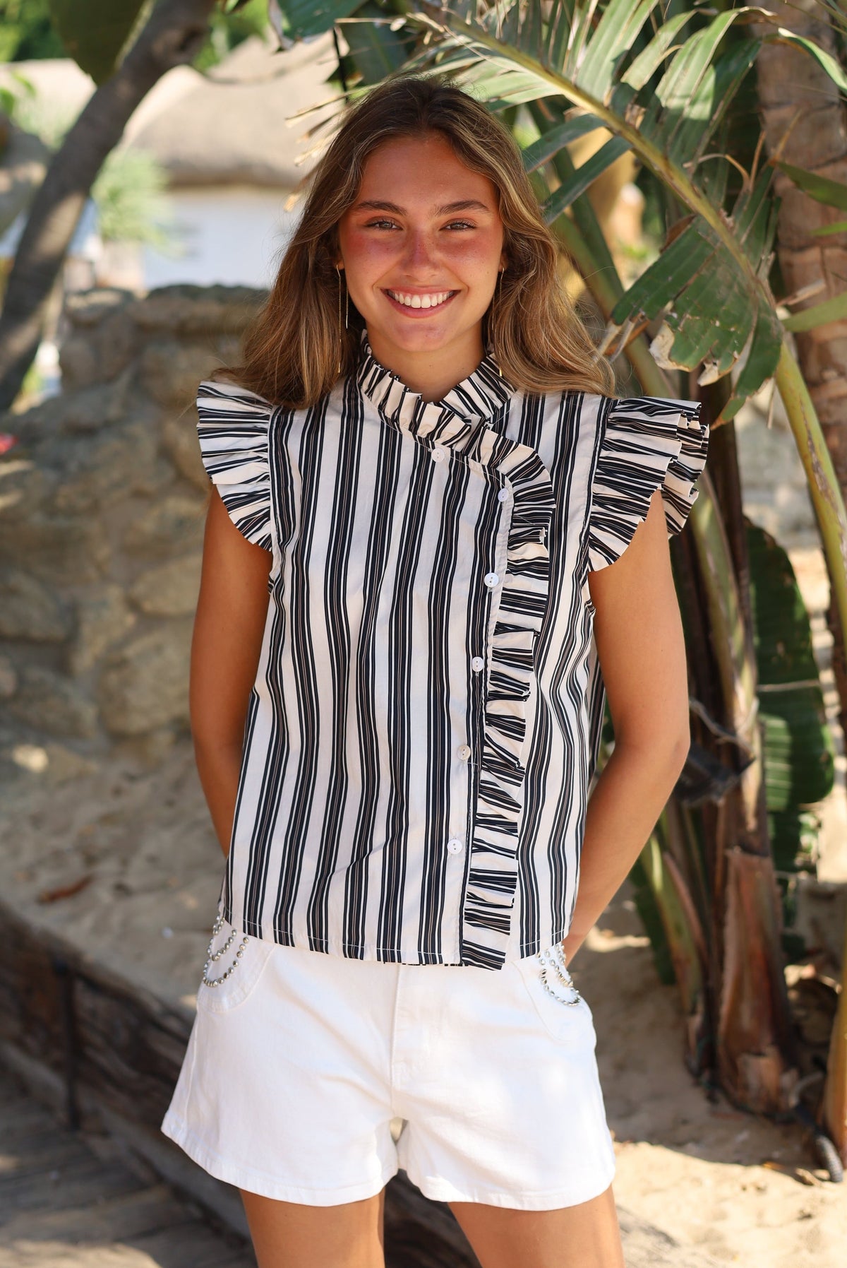 BLUSA ISABELLA RAYAS FINAS NEGRA
