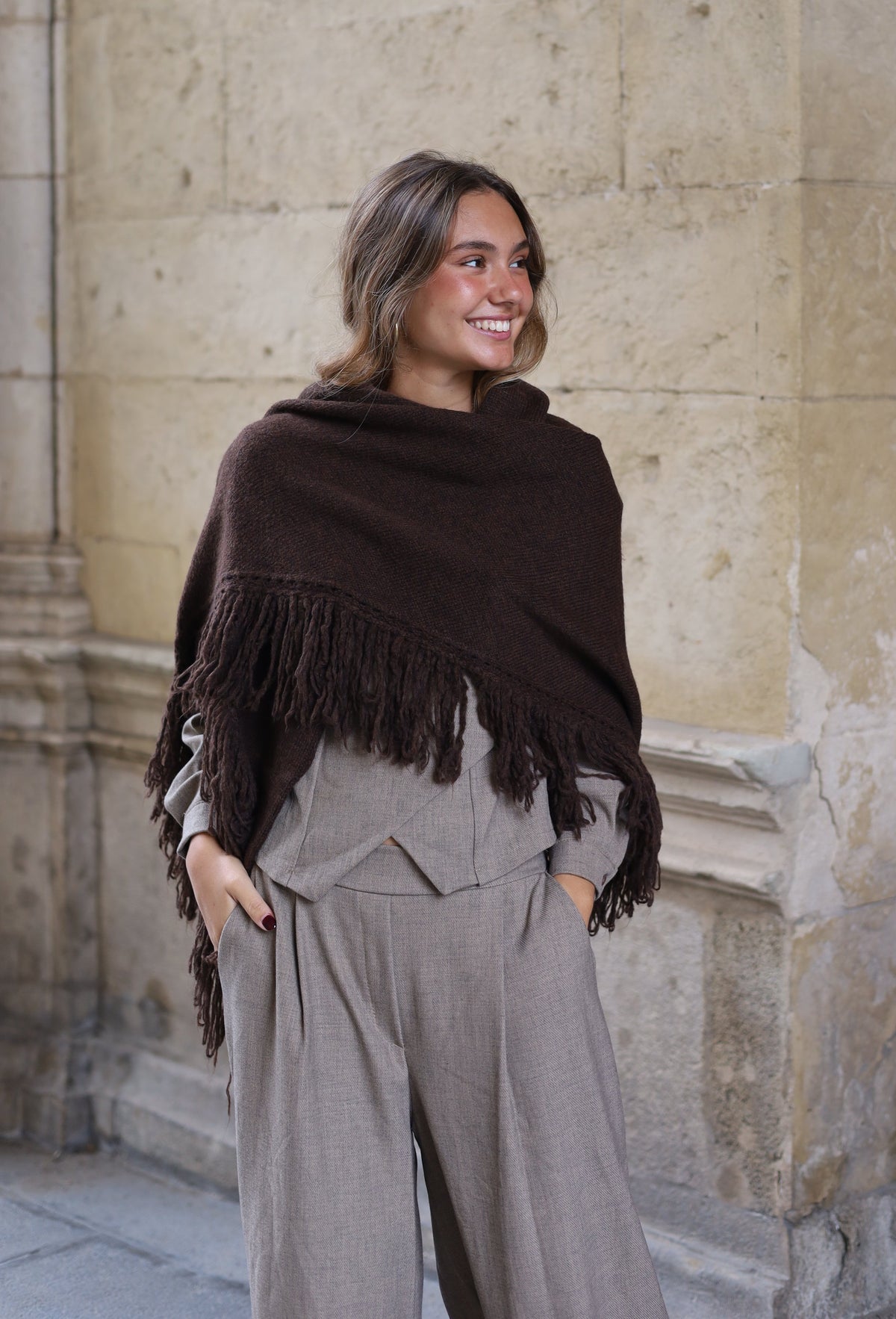 PONCHO FLECOS MARRON
