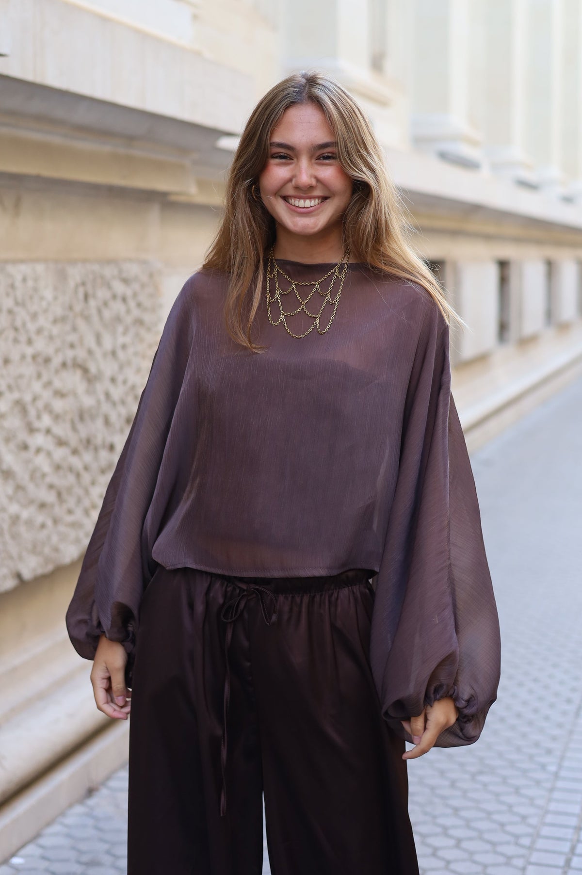 BLUSA CAPA MARRÓN