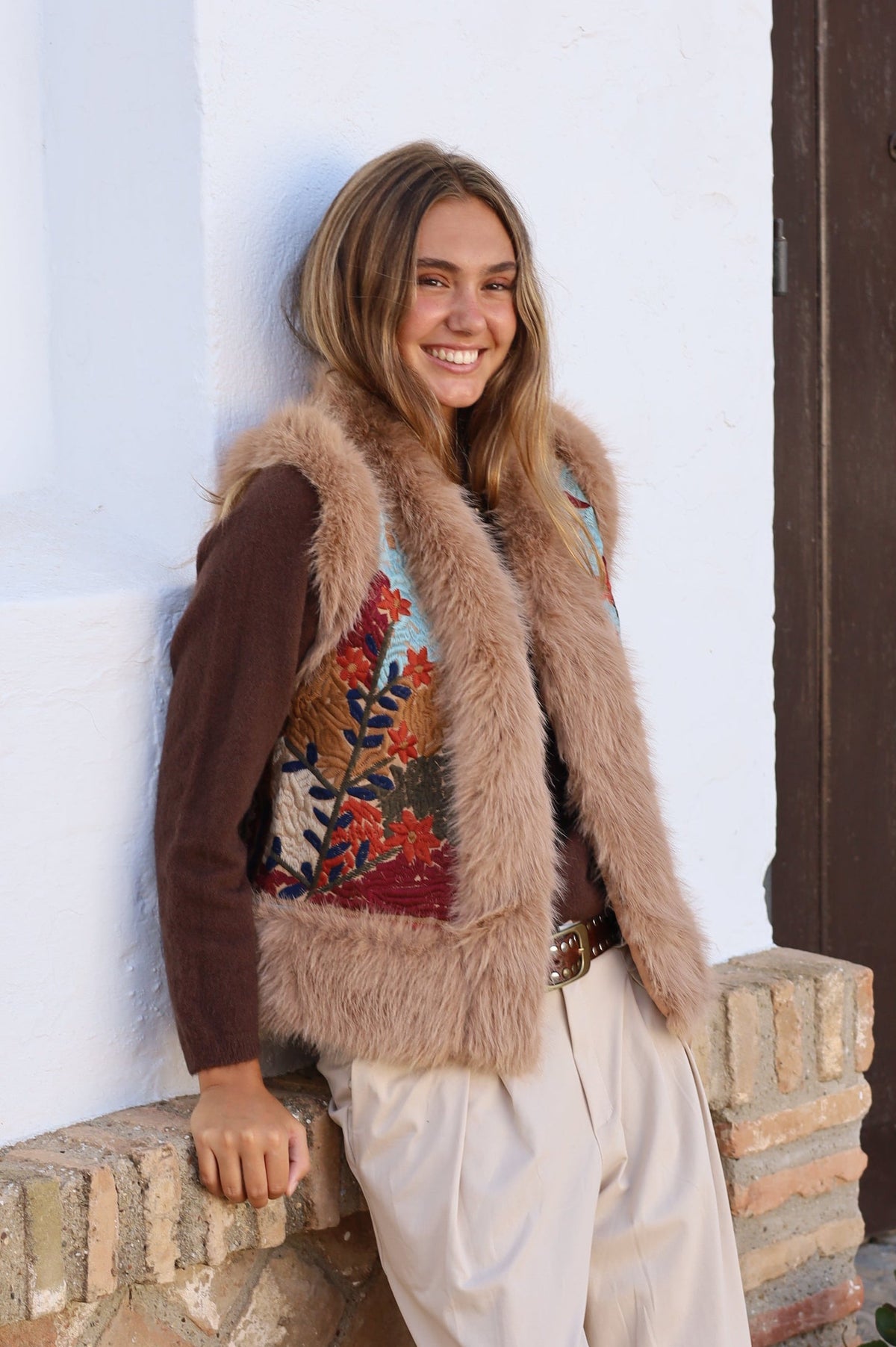 CHALECO PELO CAMEL ESTAMPADO