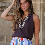 TOP CRUZADO MARRON