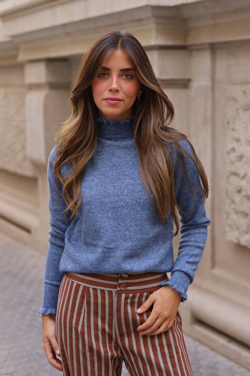JERSEY CUELLO Y MANGA VOLANTES CELESTE
