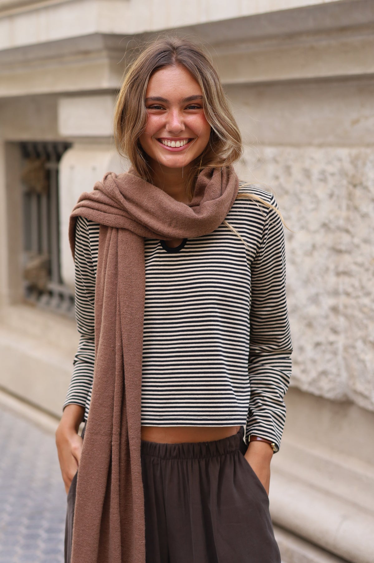 BUFANDA LISA MARRÓN