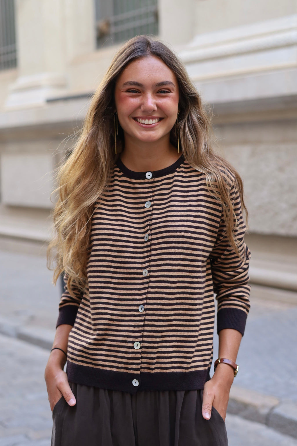 CHAQUETA PUNTO RAYAS MARRÓN