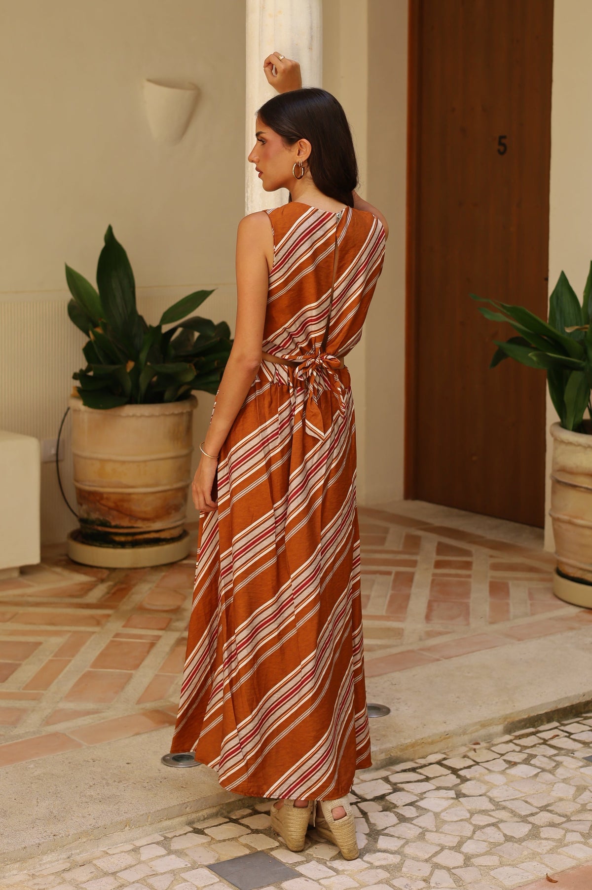 VESTIDO CUT OUT RAYAS