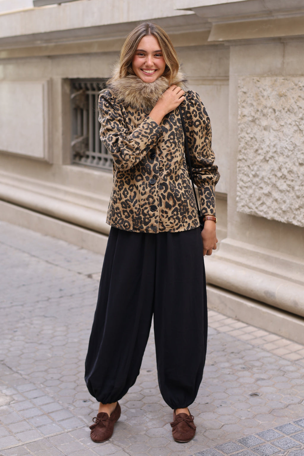 PANTALON BOMBACHO LISO NEGRO